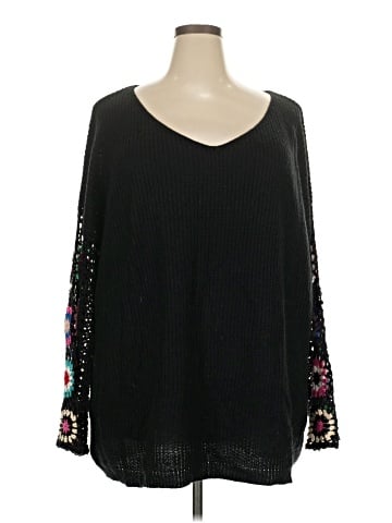 BLOOMCHIC Pullover Sweater (view 1)