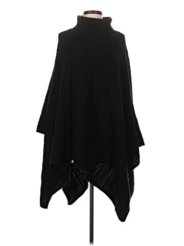 Kenar Poncho (view 1)