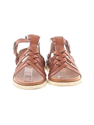 Wonder Nation Sandals (view 2)
