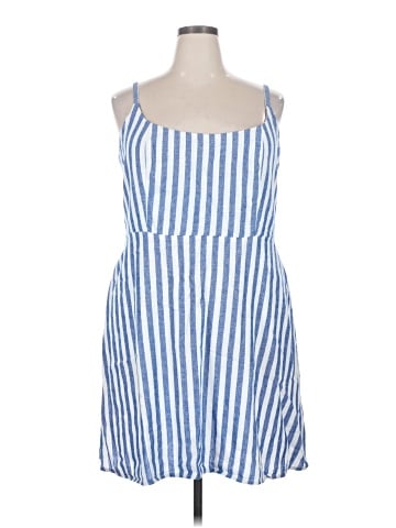 Old Navy Casual Dress (view 1)