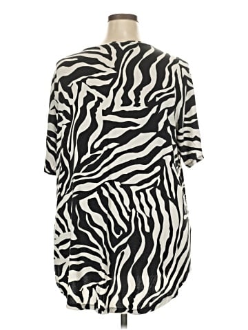 Lane Bryant 3/4 Sleeve T-Shirt (view 2)