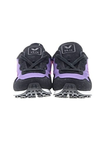 VEJA Sneakers (view 2)