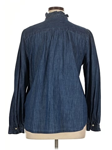 Ann Taylor LOFT Long Sleeve Button-Down Shirt (view 2)