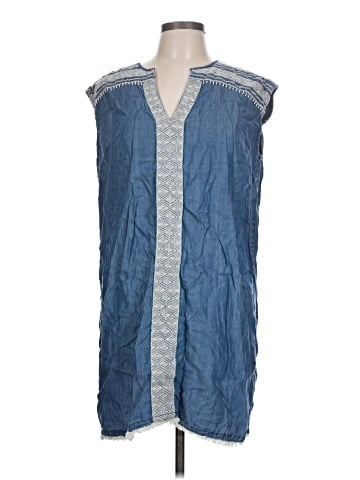 Chelsea & Theodore Casual Dress (view 1)