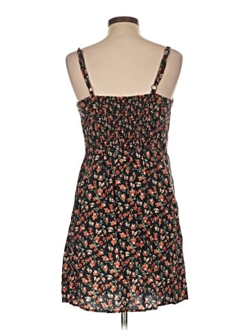 Old Navy Casual Dress (view 2)