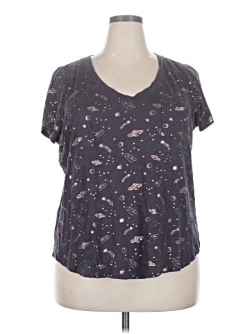 Torrid Short Sleeve T-Shirt (view 1)