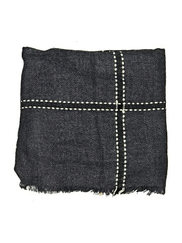 Universal Thread Scarf (view 2)