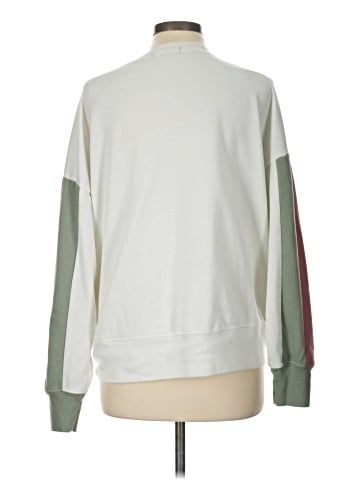 The Vinyl Icons Long Sleeve T-Shirt (view 2)
