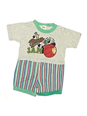 Assorted Brands Short Sleeve Outfit (view 1)