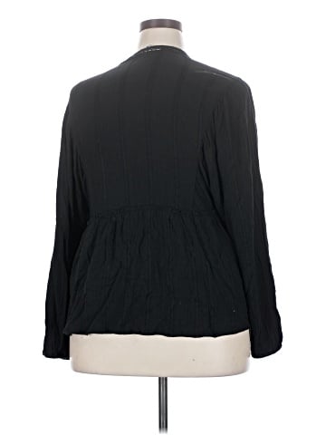American Eagle Outfitters Long Sleeve Blouse (view 2)