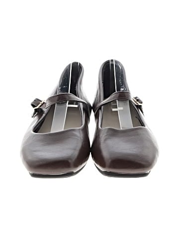 Unbranded Flats (view 2)