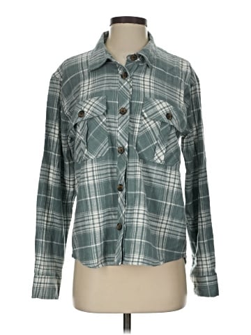Maurices Long Sleeve Button-Down Shirt (view 1)