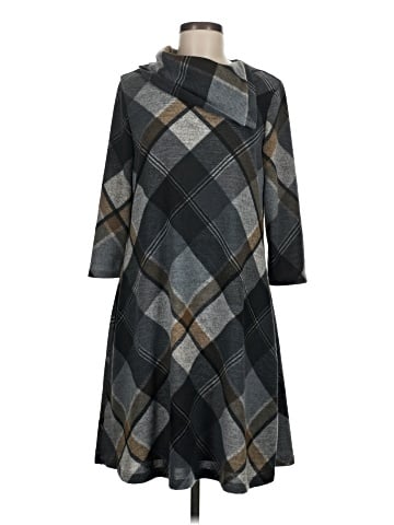 Sandra Darren Casual Dress (view 1)