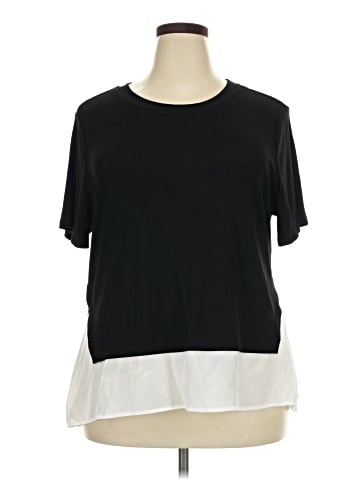 BLOOMCHIC Short Sleeve T-Shirt (view 1)