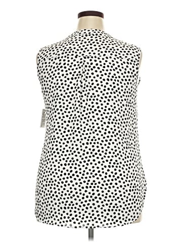 Cure Sleeveless Blouse (view 2)