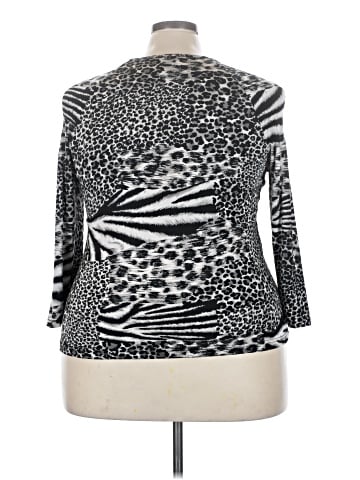 No Boundaries 3/4 Sleeve Top (view 2)