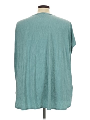Cha Cha Vente Short Sleeve Top (view 2)