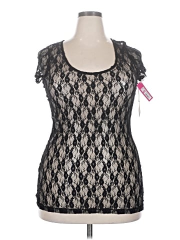 Xhilaration Short Sleeve Top (view 1)