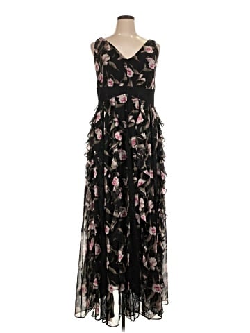 White House Black Market Cocktail Dress (view 1)