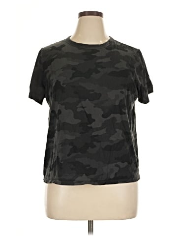 Old Navy Active T-Shirt (view 1)