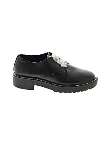 Unbranded Flats (view 1)