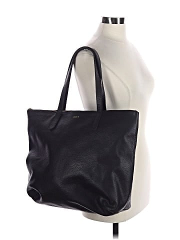 Cuyana Leather Tote (view 2)