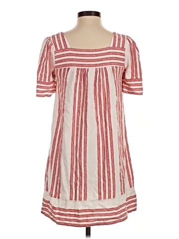 Old Navy Casual Dress (view 2)