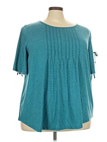 BLOOMCHIC Short Sleeve T-Shirt (view 1)