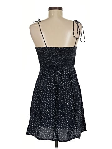 Old Navy Casual Dress (view 2)