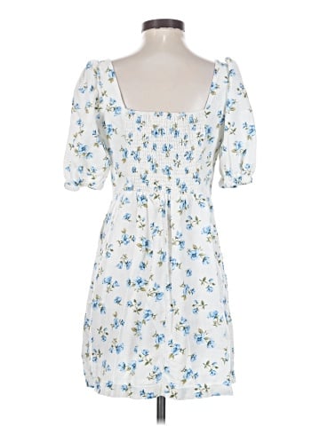 Old Navy Casual Dress (view 2)