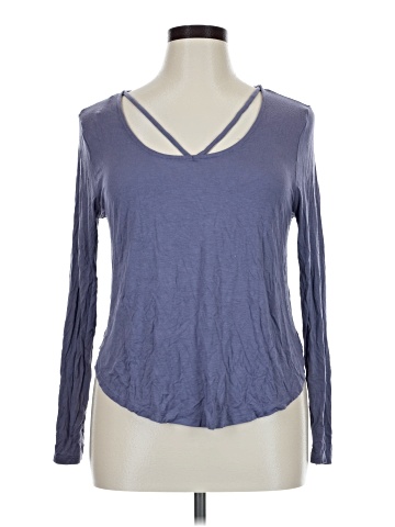Charlotte Russe Long Sleeve T-Shirt (view 1)