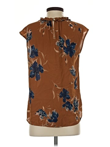 Daniel Rainn Sleeveless T-Shirt (view 2)