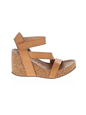 Blowfish Wedges (view 1)