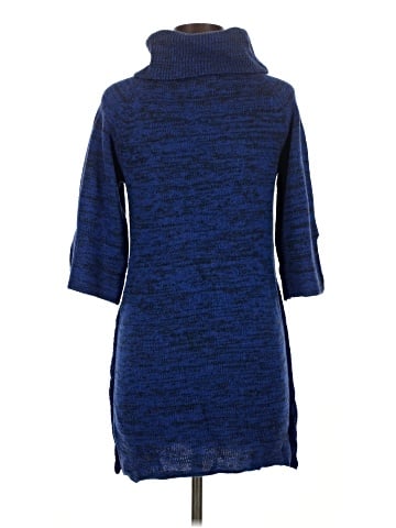 Alyn Paige Poncho (view 2)
