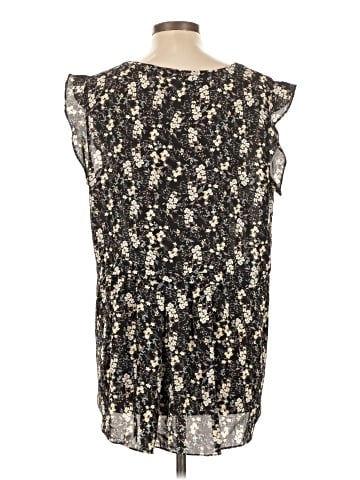 Everleigh Sleeveless Blouse (view 2)