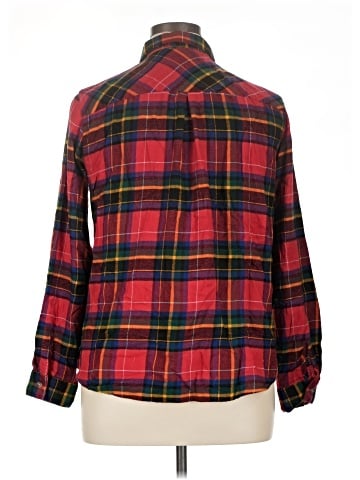 Maurices Long Sleeve Button-Down Shirt (view 2)