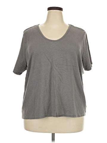 Liz Claiborne Short Sleeve T-Shirt (view 1)