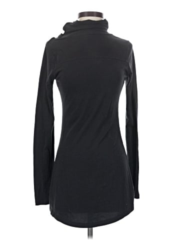 Lole Long Sleeve Top (view 1)