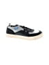 OshKosh B'gosh Black Sneakers Size 11 (kids) - photo 1