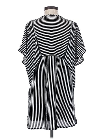Xhilaration Short Sleeve Blouse (view 2)