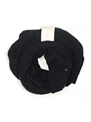 Melrose and Market Scarf (view 1)