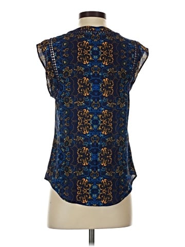 41Hawthorn Sleeveless Blouse (view 2)
