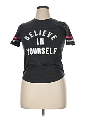 Old Navy Short Sleeve T-Shirt (view 1)