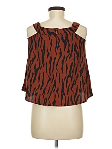Le Lis Sleeveless Blouse (view 2)