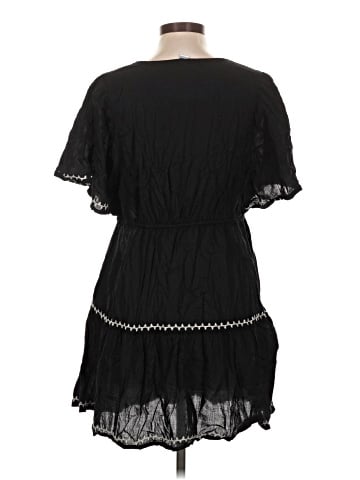 Old Navy Casual Dress (view 2)