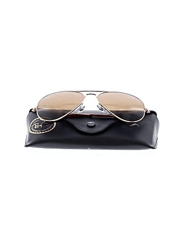 Ray-Ban Aviator Classic Sunglasses (view 2)