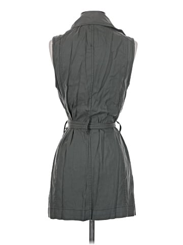 Gap Outlet Vest (view 2)