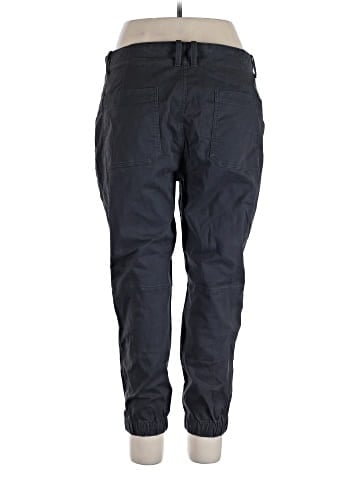 Banana Republic Cargo Pants (view 2)