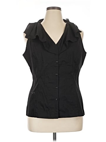 Signature by Larry Levine Sleeveless Button-Down Shirt (view 1)