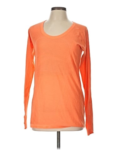 Lululemon Athletica Long Sleeve T-Shirt (view 1)